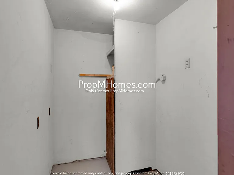 716 9th St — Photo 18