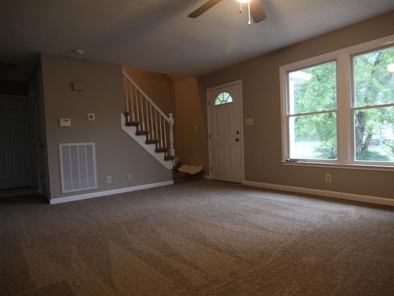 2nd image of 300 Buckeye Ln