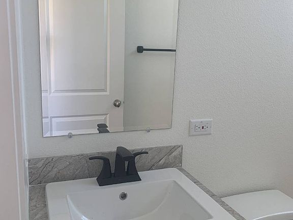5th image of 66640 Desert View Ave #1