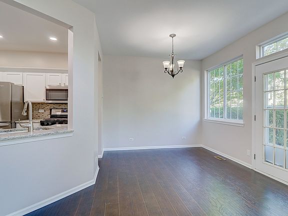 3rd image of 3081 Anton Dr