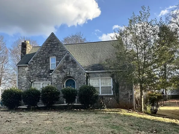 918 Mountain View Ave, Maryville, TN 37803