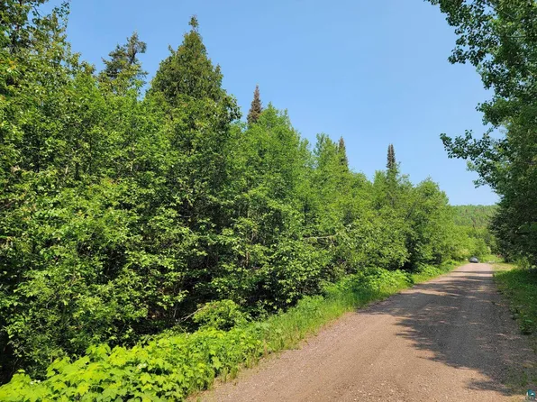 1039 2nd Ave W, Grand Marais, MN 55604