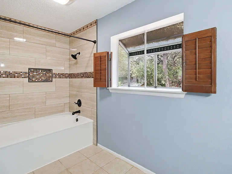 3840 Forsyth Park — Photo 22