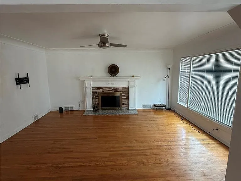 16729 W Outer Dr — Photo 6
