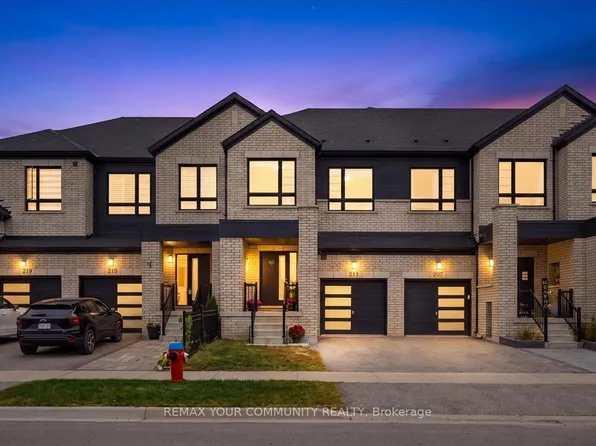 211 Landolfi Way, Bradford West Gwillimbury, ON L3Z 4L6