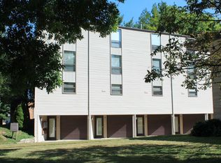 613 W Healey St, Champaign, IL 61820