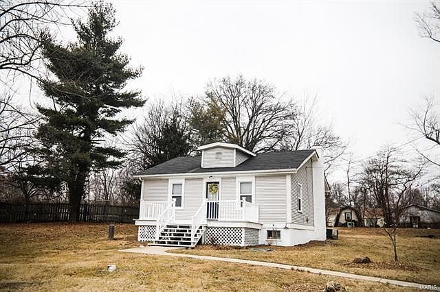 1st image of 10713 Thorpe Ave