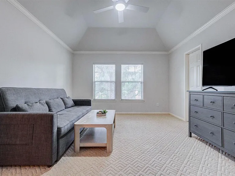1606 Barrington Hills Ln — Photo 45