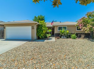 1349 E Vartikian Ave, Fresno, CA 93710