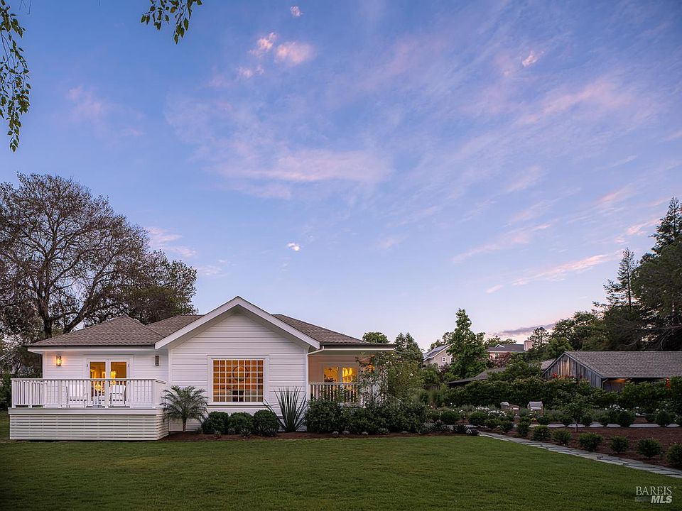 1st image of 555 Magnolia Avenue