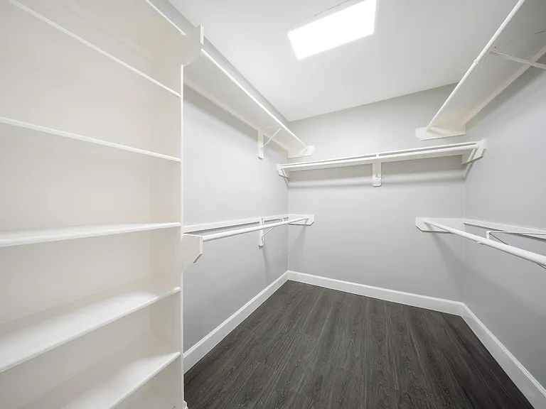 8311 Sierra Hill Ct — Photo 20