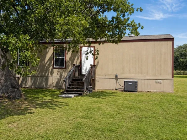 249 Hildreth Pool Rd, Bowie, TX 76230