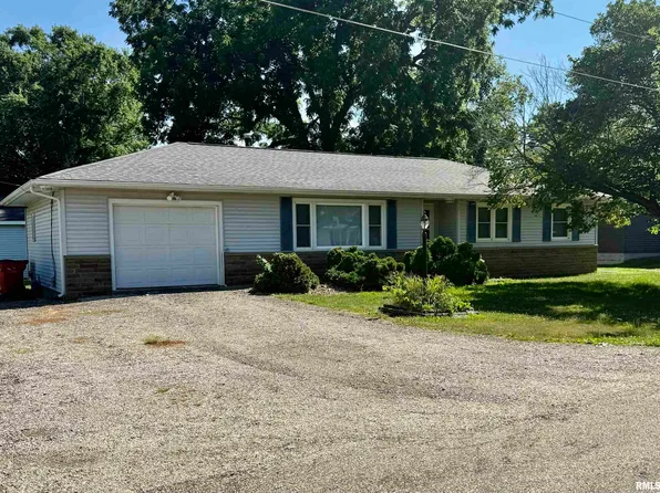 302 E Ames St, Yates City, IL 61572