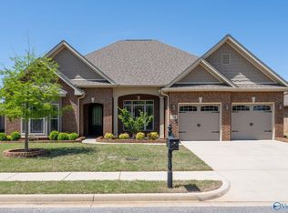 54 Walnut Cove Blvd SW, Huntsville, AL 35824