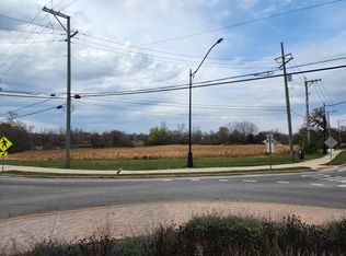 406 Monaville Rd, Lake Villa, IL 60046