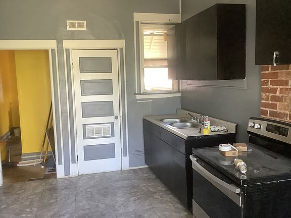 5th image of 4121 Farlin Ave Floor 2
