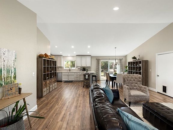 2nd image of 11348 Monarch Ct