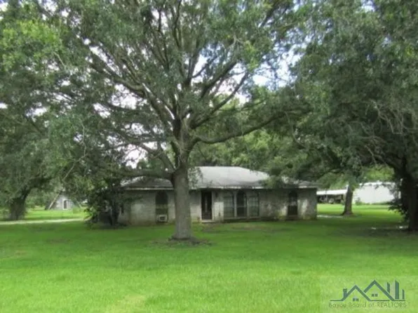 311 Hidden Acres St, Houma, LA 70364