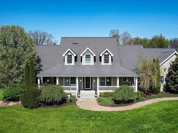 3101 Crooked Lake Rd, Howell, MI 48843