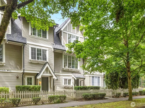 18223 NE 95th Way #102, Redmond, WA 98052