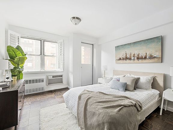 5th image of 170 W 23rd St APT 2S