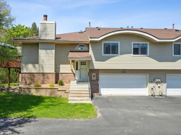 6637 Falstaff Rd, Woodbury, MN 55125