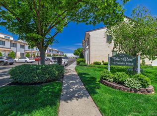 15 Franklin Place #15, Oceanside, NY 11572