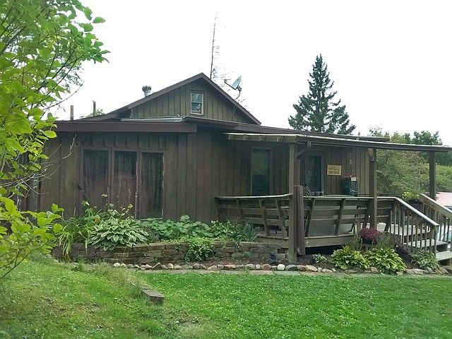 1st image of 606 E 7th St