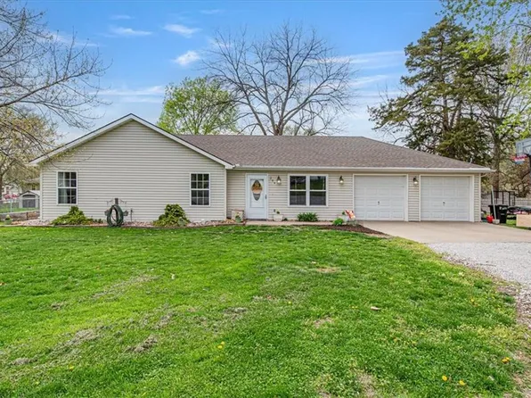 204 Lynn St, Lathrop, MO 64465