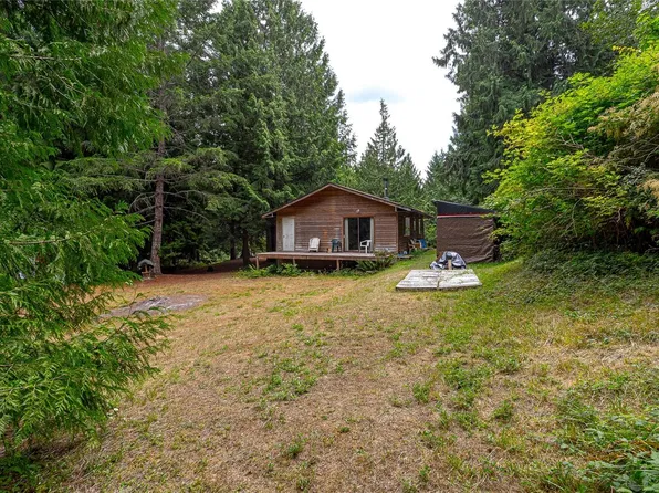 740 Spider Lake Rd, Nanaimo, BC V9K 2L7