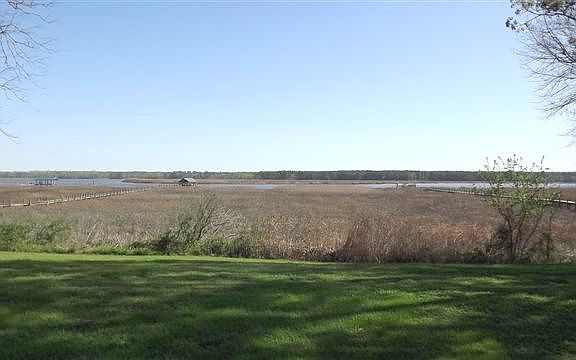 4th image of 3580 Shoreline Dr