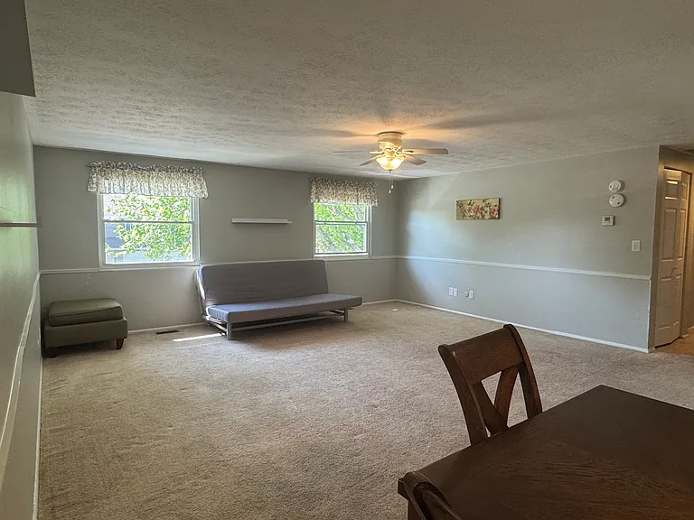 1672 Mars Hill Dr — Photo 6