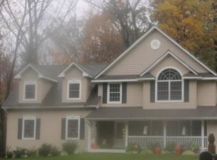 86 Pocono Mountain Lake Est, Bushkill, PA 18324
