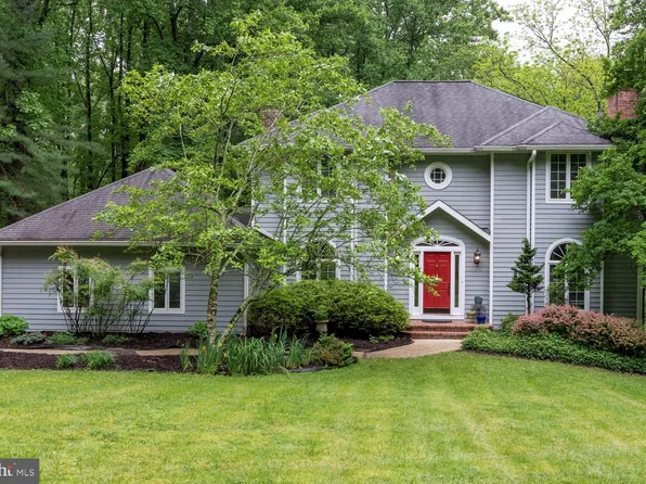 13 Cross Creek Ct, Phoenix, MD 21131