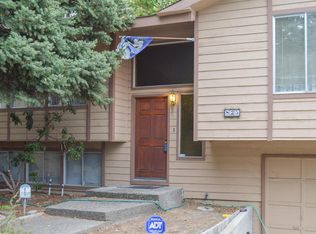 825 Carriage Hill Dr, Yakima, WA 98908