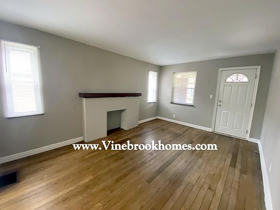3rd image of 6123 Mayflower Ave