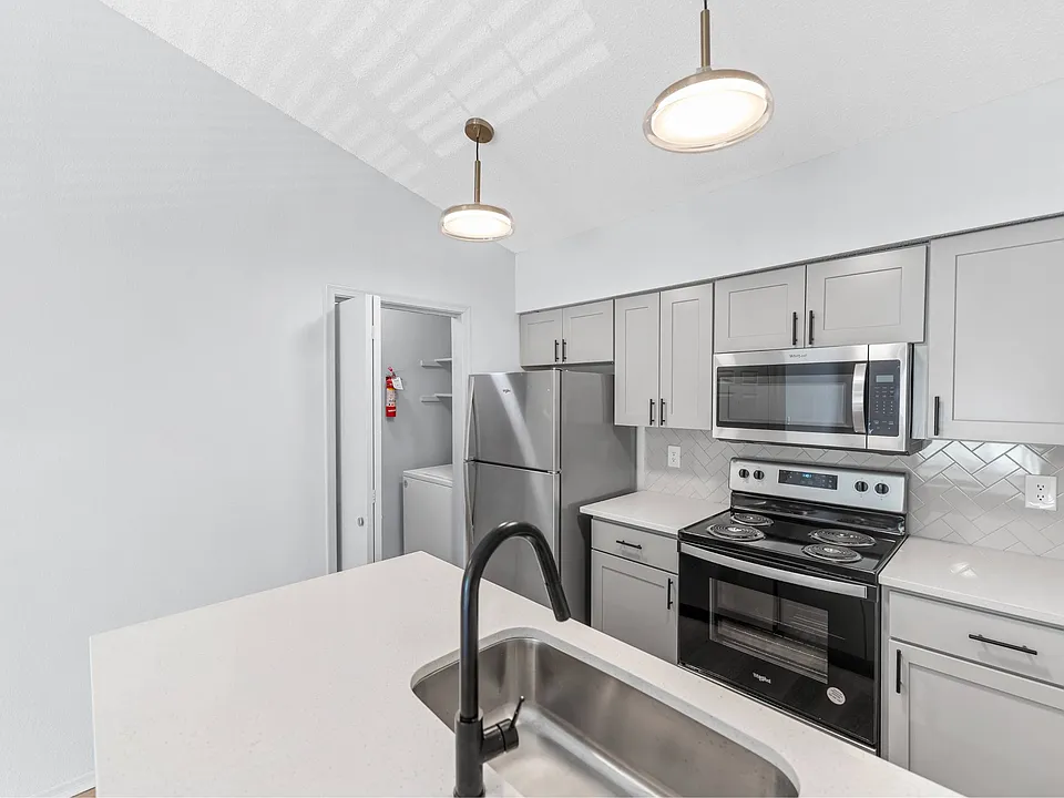 Silverwood Apartments