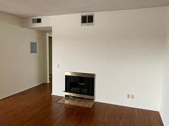 5th image of 1818 Stoner Ave #X