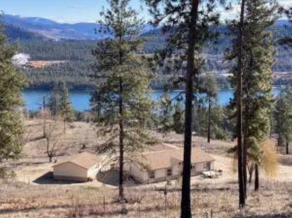 9 Ballard Ave, Kettle Falls, WA 99141