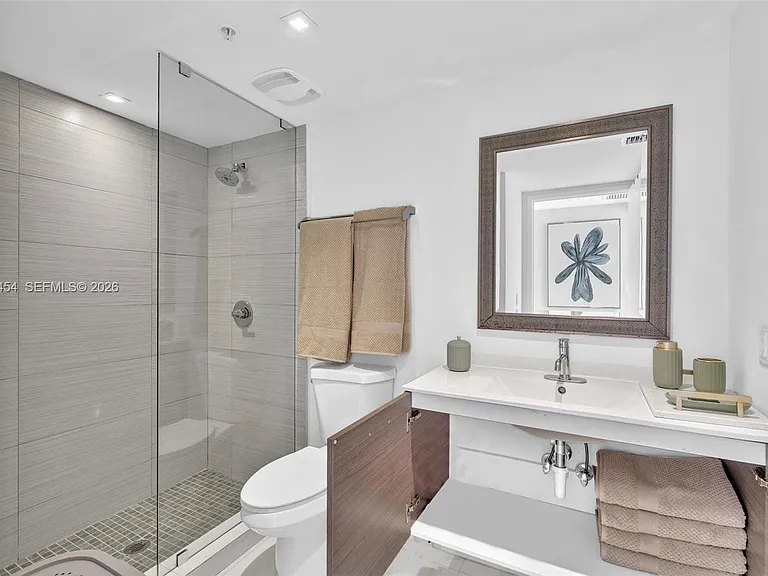 9901 E Bay Harbor Dr #403 — Photo 41