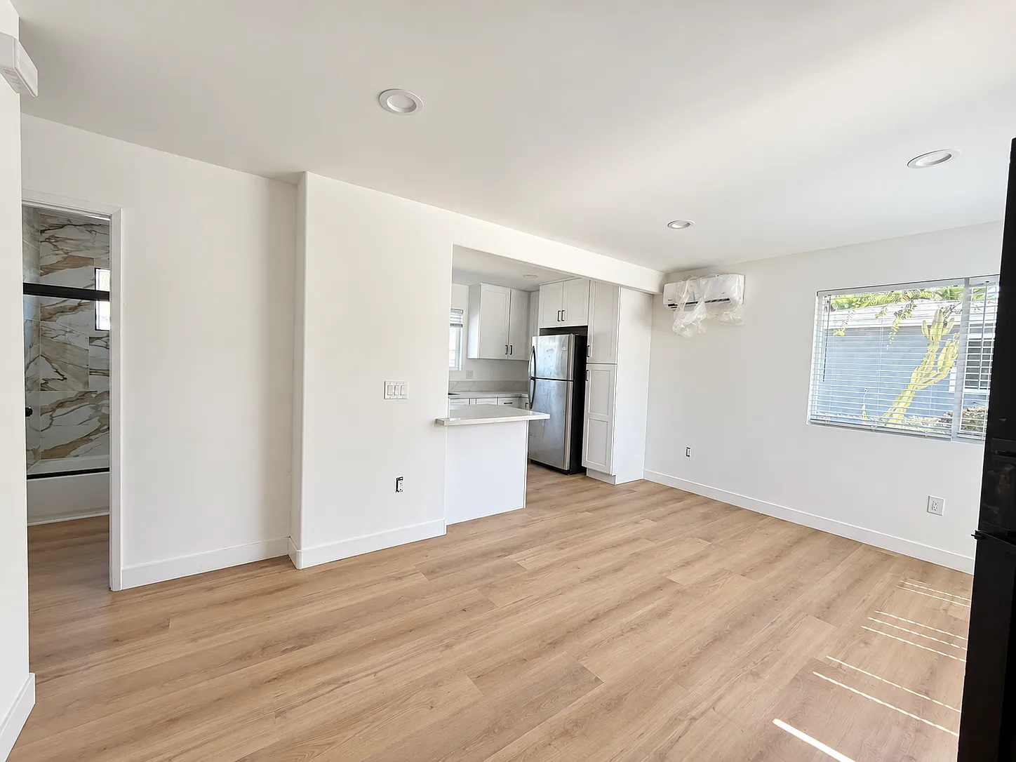 2 bed, 600 sqft, $2,750 — Photo 3