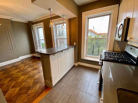 5th image of 363 Bergen St Floor 2