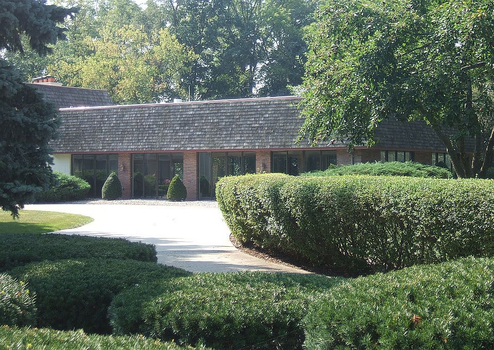 1st image of 3405 Browns Lake Dr S