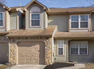 19 Knighton Ln, Mount Laurel, NJ 08054