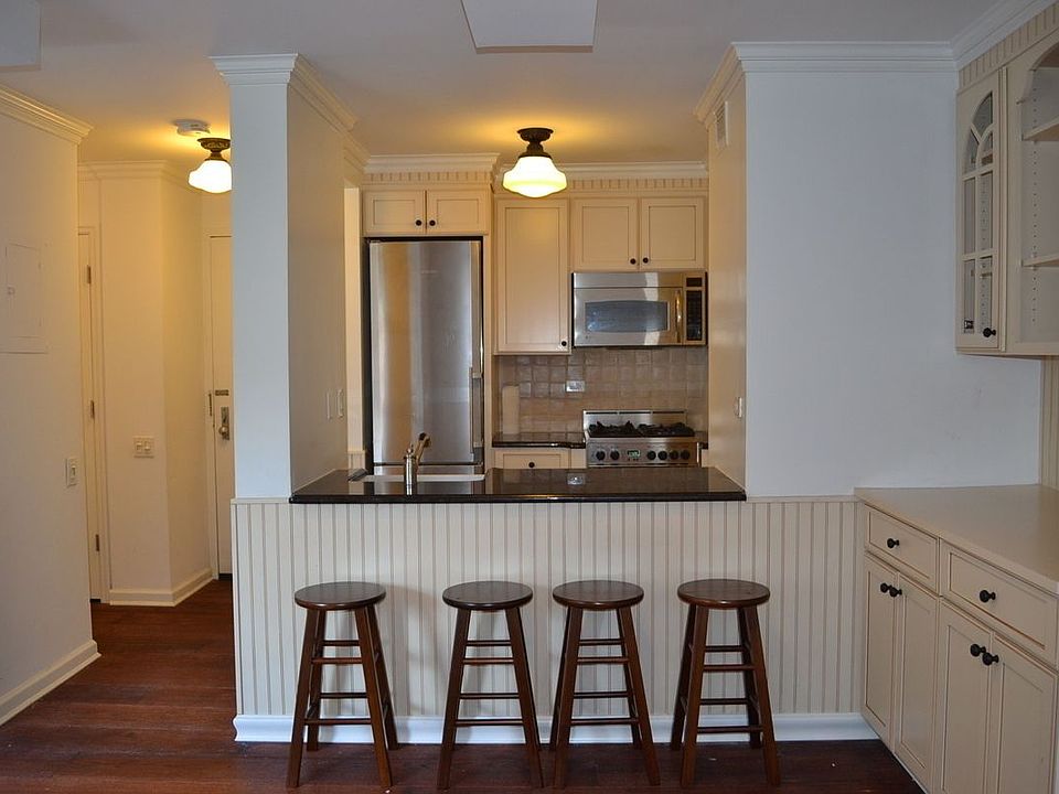 1st image of 295 Greenwich St #7NN