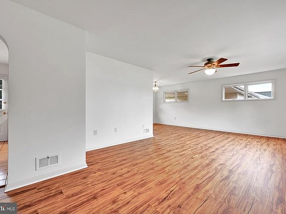 5th image of 3649 Horizon Dr
