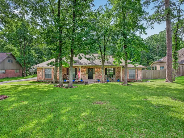 97 Panorama Dr, Conroe, TX 77304