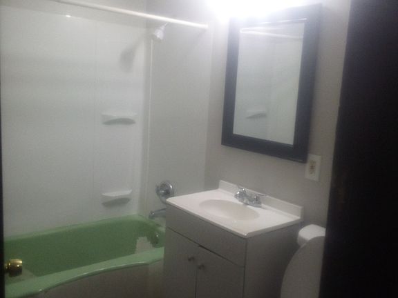 5th image of 3912 W Cherry St #3912