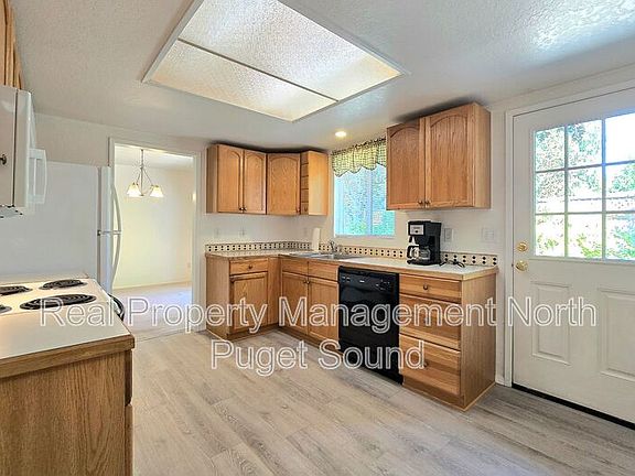 3rd image of 9033 244th St SW #A