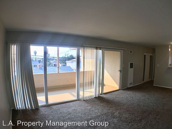 5th image of 9525 Crenshaw Blvd APT 4
